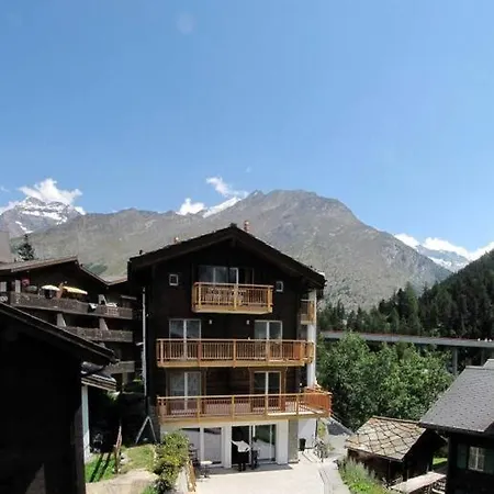 Апартаменты Dolomit *